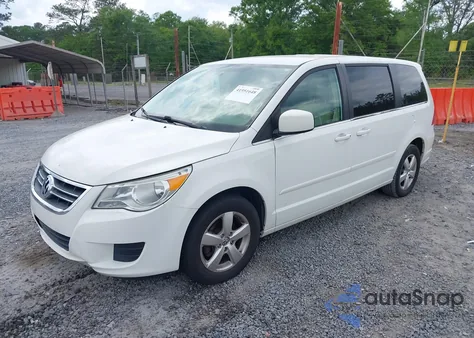 2010 Volkswagen Routan Se from USA, damaged, VIN 2V4RW3D1XAR202514